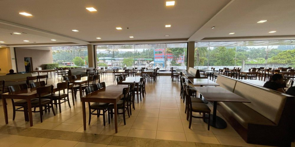 VISTA PRAÇA DE ALIMENTAÇÃO